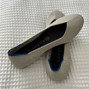 Rothy’s Gray Flats Size W8